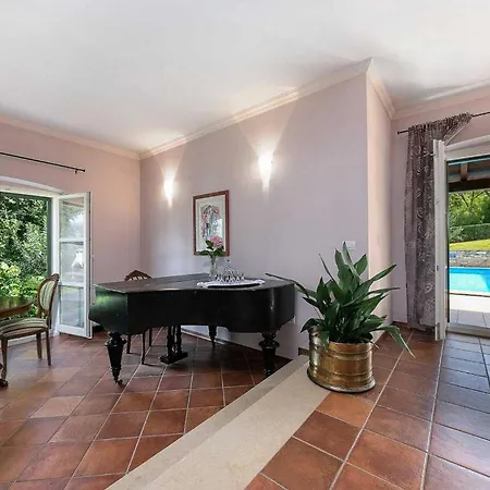 Villa Splendida Nyaraló *
